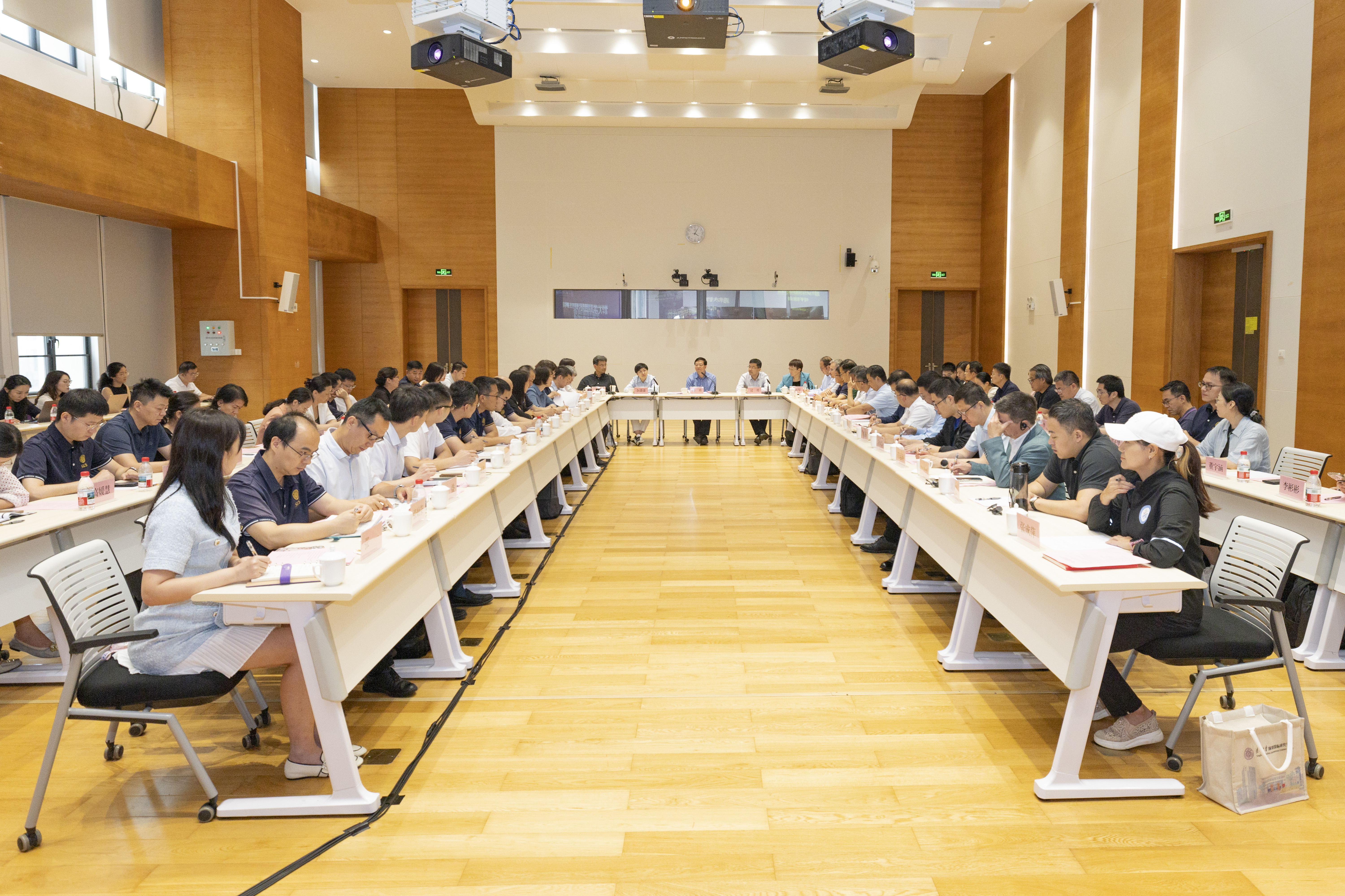 20250523-座談會現(xiàn)場-李派-深圳國際研究生院.jpg