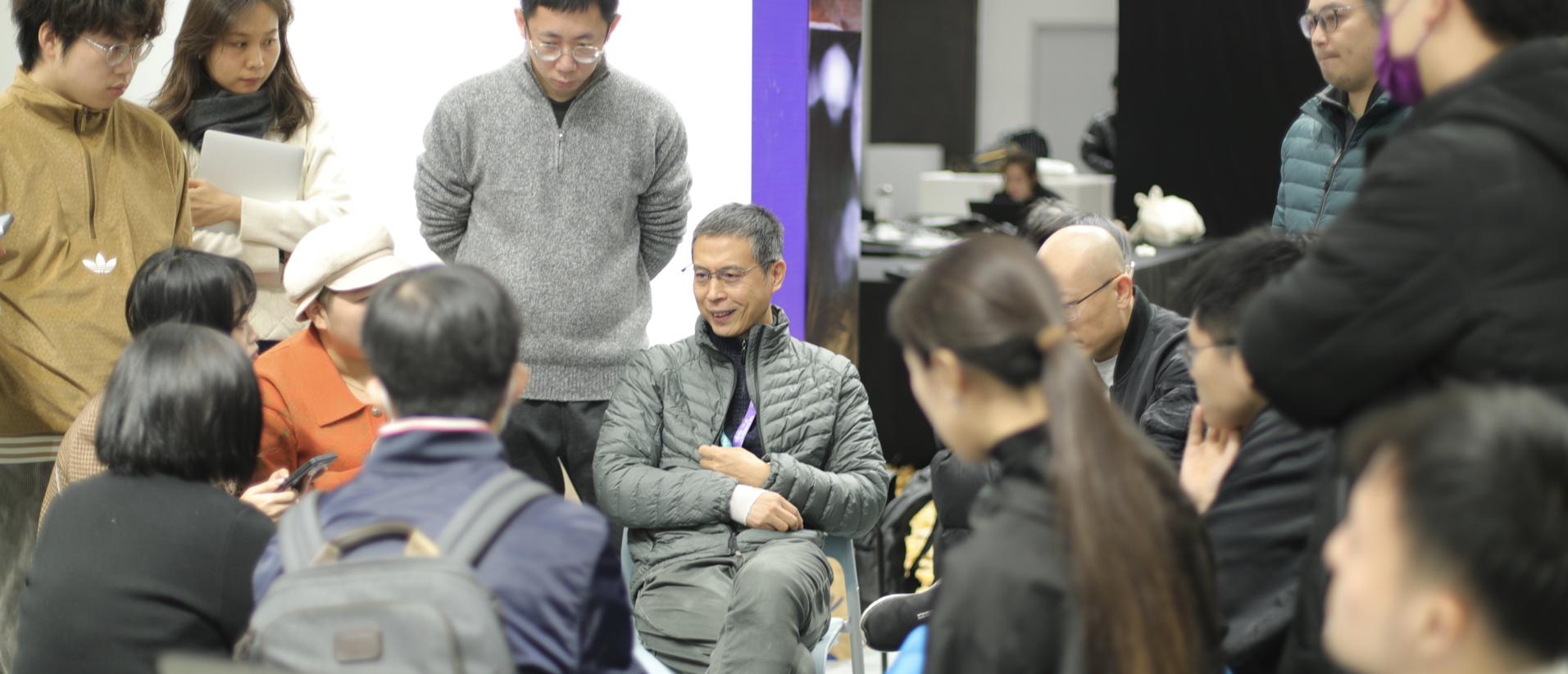 20221118-美院“發(fā)聲器”國際藝術(shù)與設(shè)計系列工作坊開幕-師丹青-工作坊3.jpeg
