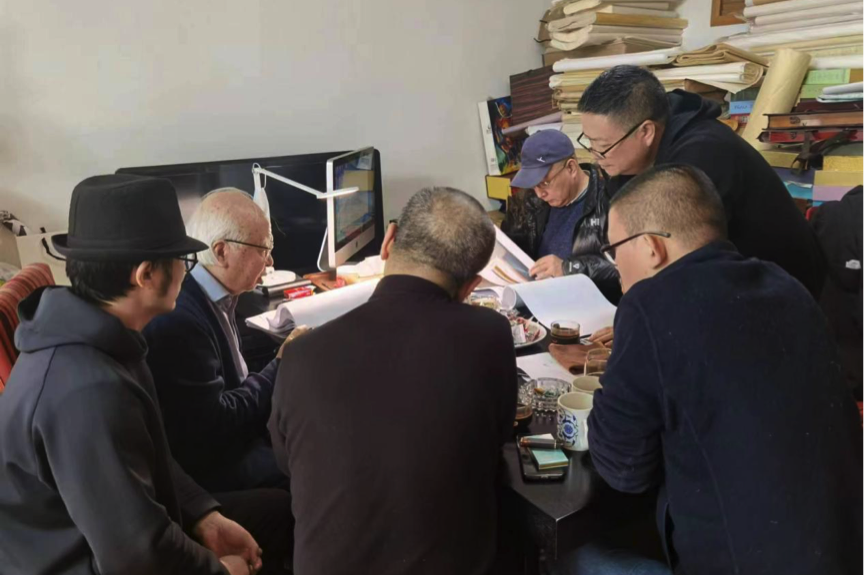 20220810-杜大愷教授團(tuán)隊(duì)創(chuàng)作設(shè)計(jì)完成國家版本館文化長廊-項(xiàng)目組-方案討論13.png