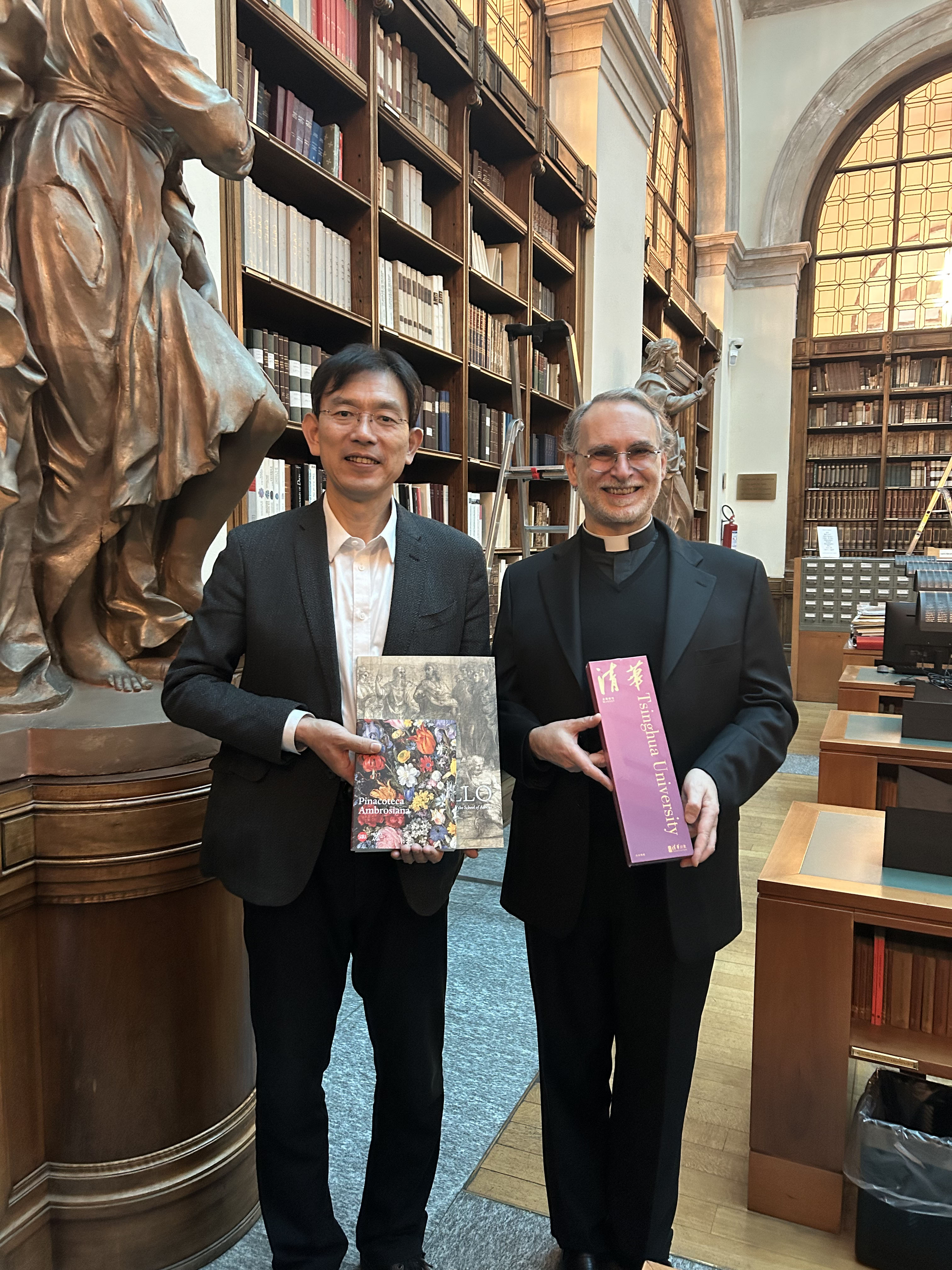 20240119-校長訪問意大利-李路明一行訪問昂布羅休圖書館美術(shù)館-3.jpg 20240119-校長訪問意大利-李路明一行訪問昂布羅休圖書館美術(shù)館-3.jpg