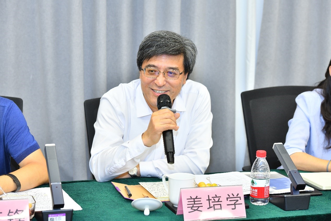 20230722-集成電路產(chǎn)業(yè)實(shí)踐課程研討會(huì)-集成電路學(xué)院-姜培學(xué)講話.jpg