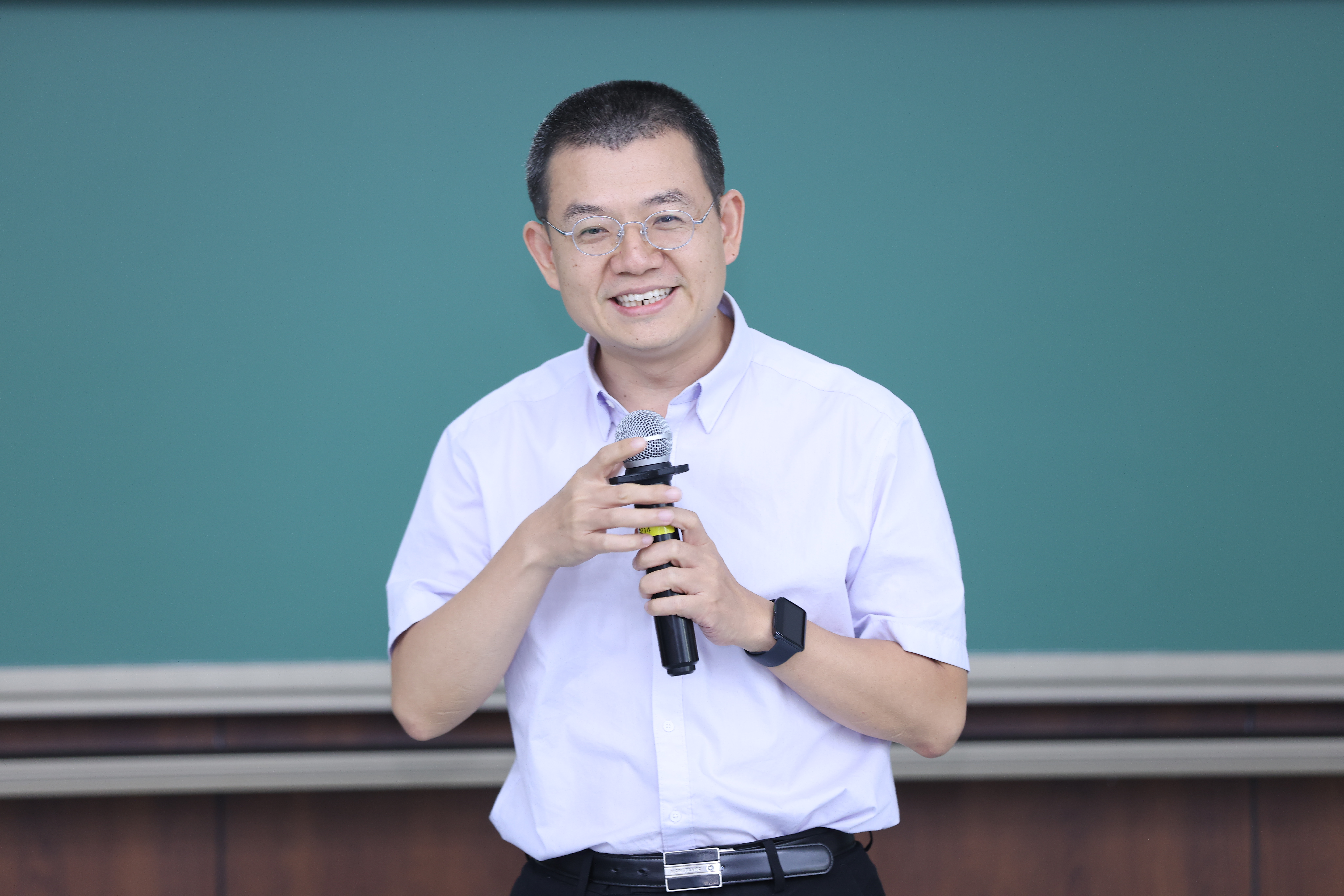 20230921-博士生講師團“立言計劃”第六期(秋季學期)開班儀式暨“建功新時代”聯(lián)合宣講活動舉行-無-徐鵬作總結寄語.jpg