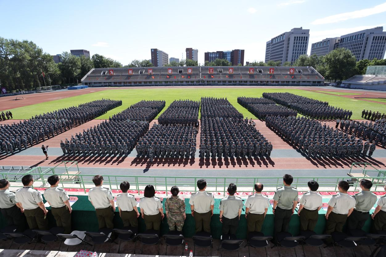 20230709-軍訓(xùn)結(jié)業(yè)儀式-曹文鵬-儀式現(xiàn)場(chǎng)全景.png
