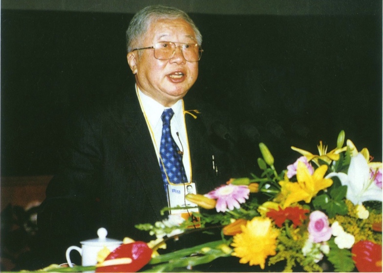 Backup Plus:05-吳:13報(bào)獎(jiǎng):190207國(guó)家榮譽(yù)稱(chēng)號(hào)報(bào)獎(jiǎng):附件1-生活照、工作照:02-20屆世界建筑師大會(huì)上作主旨報(bào)告.jpg