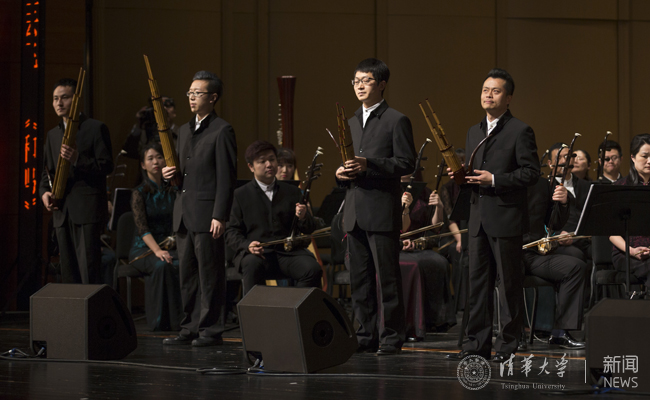 復(fù)件 四位青年演奏家演奏仿唐笙竽(夏寧é|?攝)副本.jpg